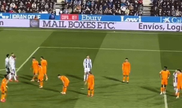 1738805516768041705.gif 魔笛维尼修斯.gif