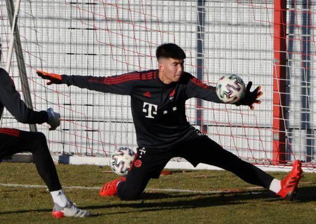 1652630723737069188.jpg e76b1a7f-3fde-4e88-8204-57e58d8d8687.jpg